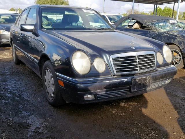 WDBJF65F2WA636889 - 1998 MERCEDES-BENZ E 320 BLUE photo 1