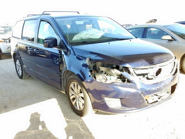 2C4RVABG9CR276468 - 2012 VOLKSWAGEN ROUTAN SE BLUE photo 1