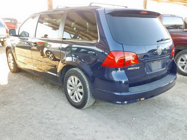 2C4RVABG9CR276468 - 2012 VOLKSWAGEN ROUTAN SE BLUE photo 3