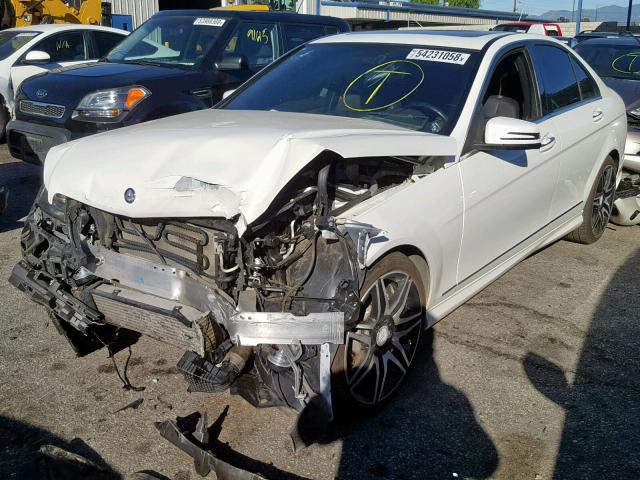 WDDGF4HB2ER317989 - 2014 MERCEDES-BENZ C 250 WHITE photo 2