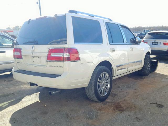 5LMFU275X8LJ14313 - 2008 LINCOLN NAVIGATOR 白色 照片 4
