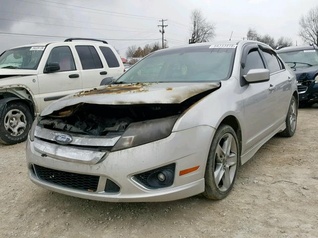 3FAHP0KC2AR115664 - 2010 FORD FUSION SPO SILVER photo 2