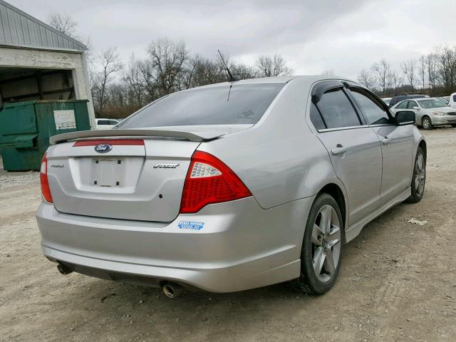 3FAHP0KC2AR115664 - 2010 FORD FUSION SPO SILVER photo 4