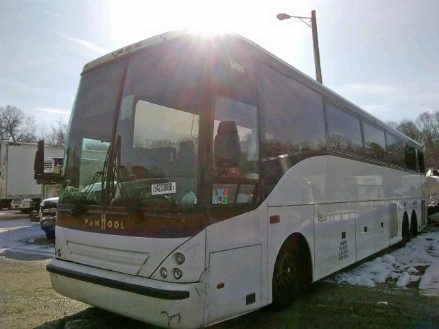 YE2TC62B2W2043537 - 1998 VAN HOOL T2100 WHITE photo 2