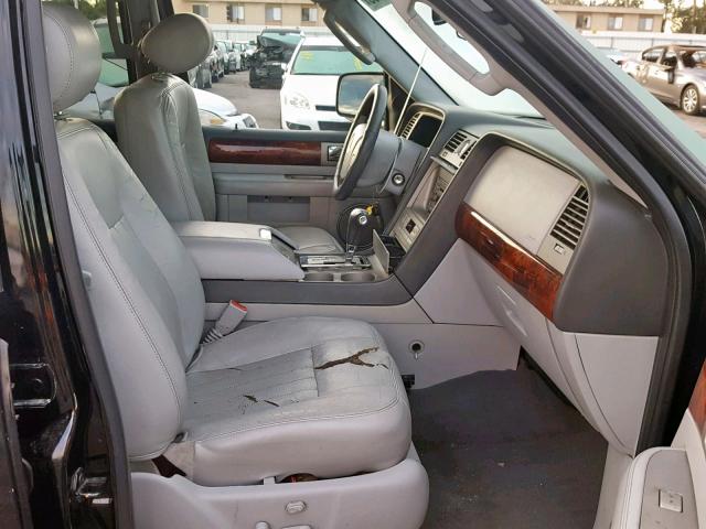 5LMFU27596LJ03879 - 2006 LINCOLN NAVIGATOR Қара фото 5