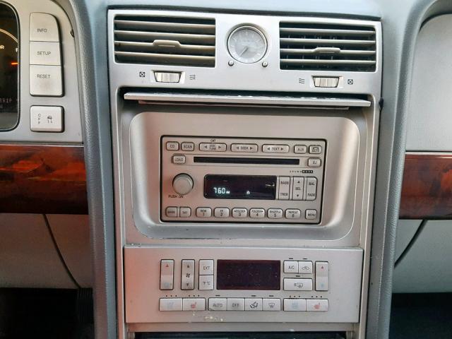 5LMFU27596LJ03879 - 2006 LINCOLN NAVIGATOR Қара фото 9