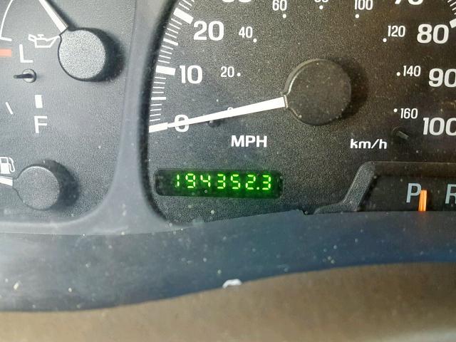 5LMEU27R32LJ15471 - 2002 LINCOLN NAVIGATOR BLACK photo 8