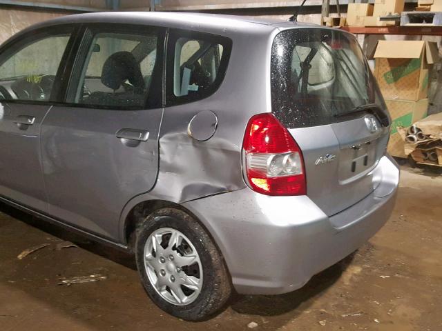 JHMGD38497S022880 - 2007 HONDA FIT GRAY photo 9