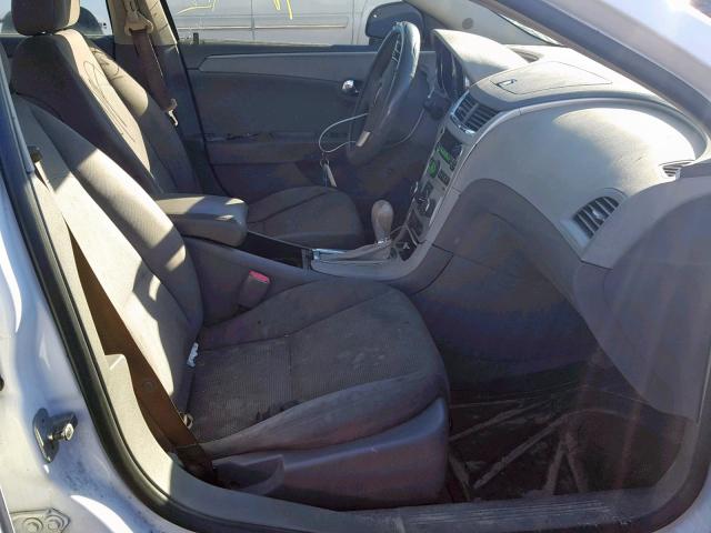 1G1ZG57B99F160128 - 2009 CHEVROLET MALIBU LS WHITE photo 5