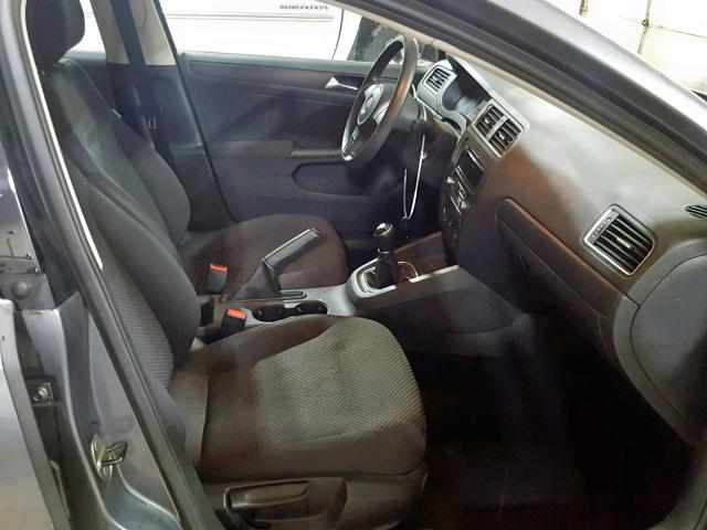 3VW1K7AJ8CM388866 - 2012 VOLKSWAGEN JETTA BASE Մոխրագույն լուսանկար 5