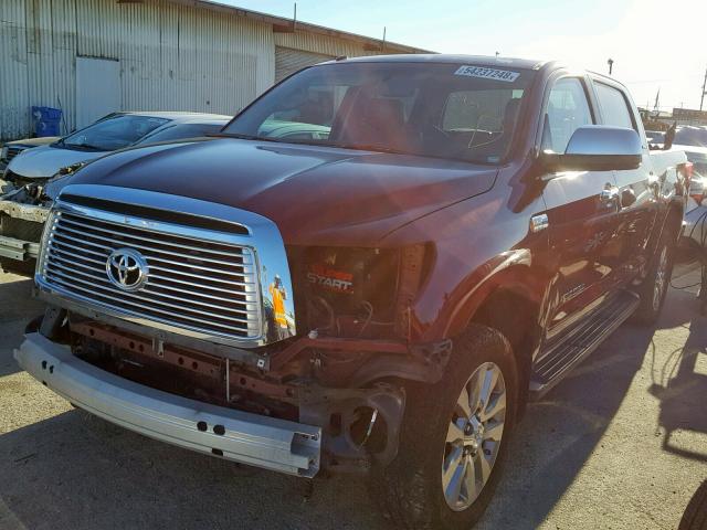 5TFHY5F16AX138949 - 2010 TOYOTA TUNDRA CRE RED photo 2