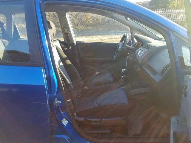 JHMGD37658S004798 - 2008 HONDA FIT SPORT BLUE photo 5