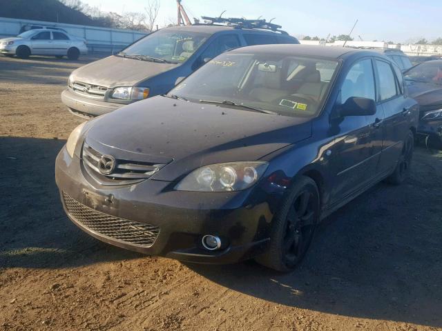 JM1BK144561467438 - 2006 MAZDA 3 HATCHBAC BLACK photo 2