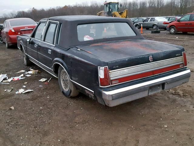 1LNBM81F8KY607116 - 1989 LINCOLN TOWN CAR BLACK photo 3