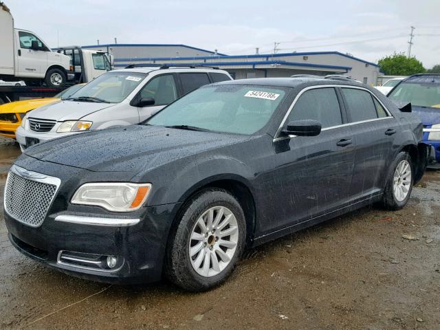 2C3CCAAG1DH504021 - 2013 CHRYSLER 300 BLACK photo 2