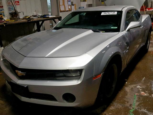 2G1FA1ED5B9103134 - 2011 CHEVROLET CAMARO LS SILVER photo 2