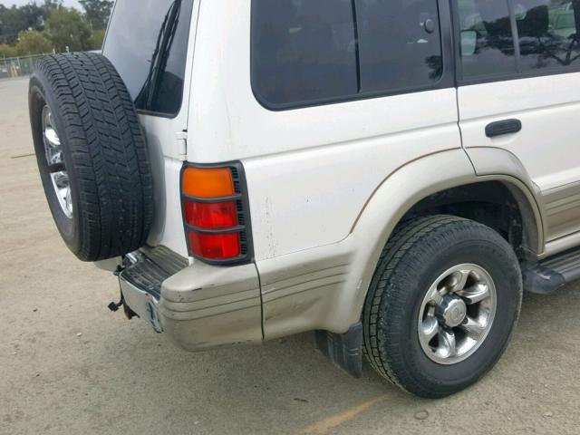 JA4MR51R8VJ005802 - 1997 MITSUBISHI MONTERO SR WHITE photo 9