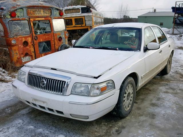 2MEFM75V47X639634 - 2007 MERCURY GRAND MARQ WHITE photo 2