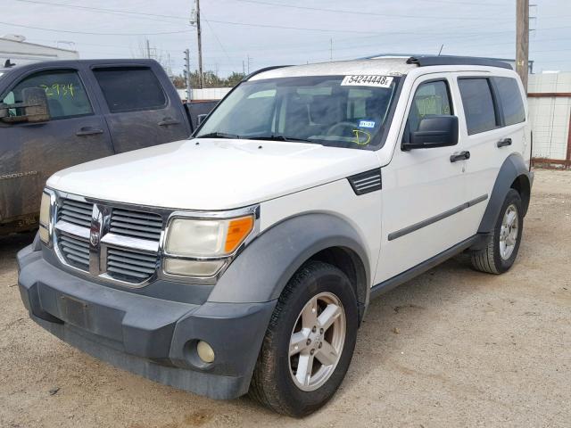 1D8GT28K67W596991 - 2007 DODGE NITRO SXT WHITE photo 2