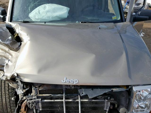 1J8HG58286C168583 - 2006 JEEP COMMANDER Qızıl foto 7