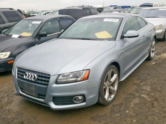 WAUWFAFR4BA071829 - 2011 AUDI A5 PRESTIG SILVER photo 2