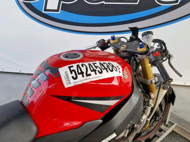 JS1GN7CA652105869 - 2005 SUZUKI GSX-R600 K RED photo 5