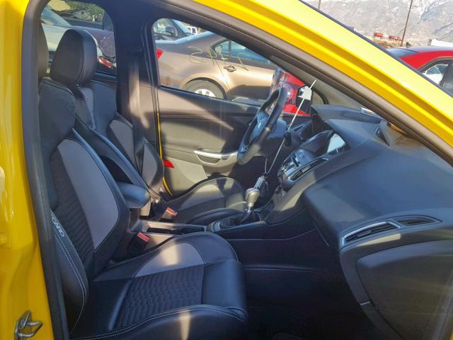 1FADP3L96HL277406 - 2017 FORD FOCUS ST YELLOW photo 5