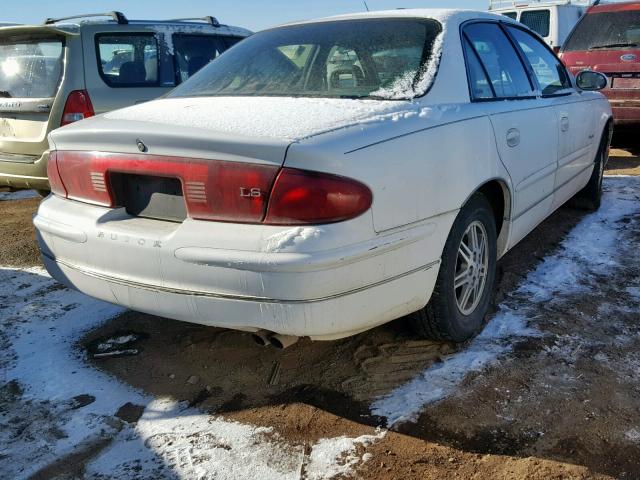 2G4WB52K3X1581097 - 1999 BUICK REGAL LS WHITE photo 4