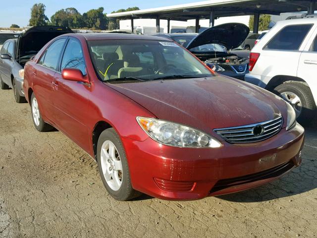 4T1BE30K85U040092 - 2005 TOYOTA CAMRY LE RED photo 1