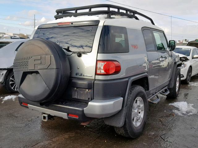 JTEBU4BF3BK100392 - 2011 TOYOTA FJ CRUISER SILVER photo 4