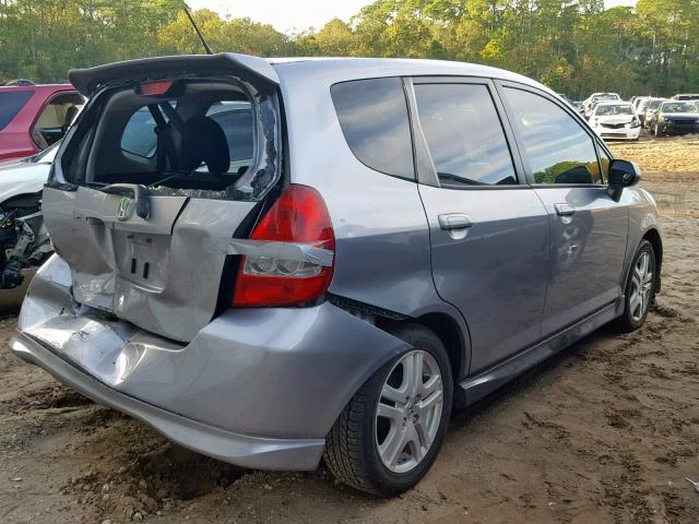 JHMGD37658S069568 - 2008 HONDA FIT SPORT SILVER photo 4