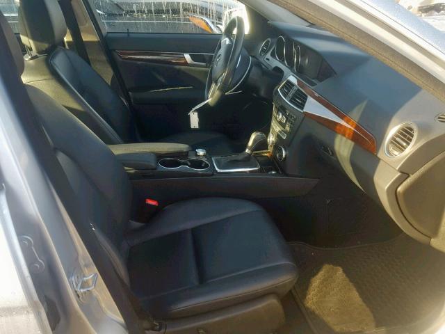 WDDGF4HB3DR242637 - 2013 MERCEDES-BENZ C 250 SILVER photo 5