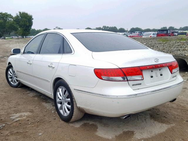 KMHFC46F36A105960 - 2006 HYUNDAI AZERA SE WHITE photo 3