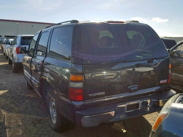 1GKEK13V34J239897 - 2004 GMC YUKON BLACK photo 3