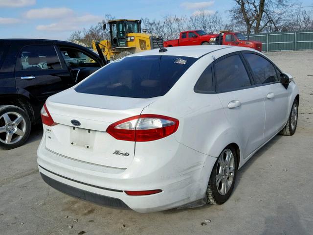 3FADP4BJXFM223331 - 2015 FORD FIESTA SE WHITE photo 4