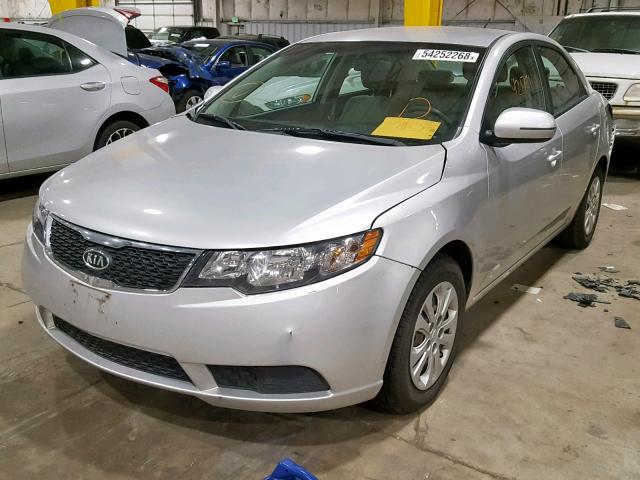 KNAFU4A28D5735045 - 2013 KIA FORTE EX SILVER photo 2