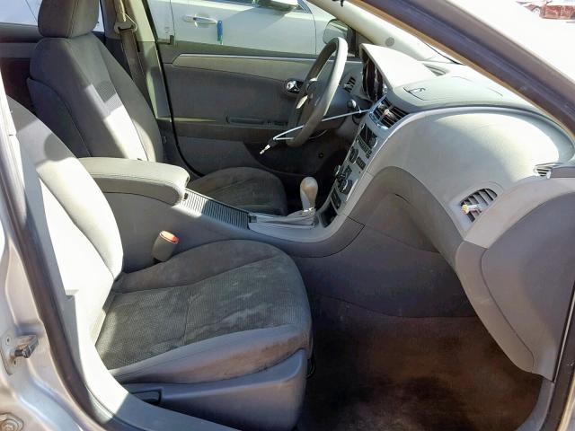 1G1ZG57B594174247 - 2009 CHEVROLET MALIBU LS 银色 照片 5