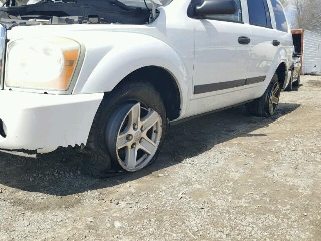 1D4HD48NX6F174942 - 2006 DODGE DURANGO SL WHITE photo 9