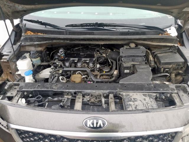 KNDMB5C19G6100991 - 2016 KIA SEDONA LX BROWN photo 7