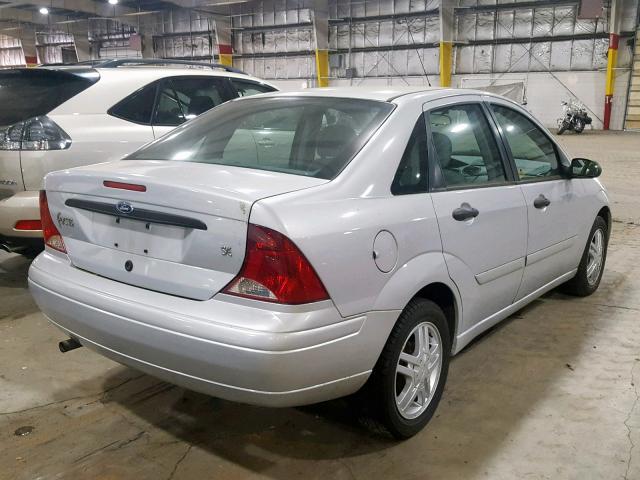 1FAFP34ZX3W299777 - 2003 FORD FOCUS SE C SILVER photo 4