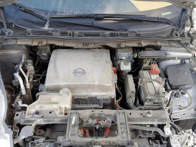 1N4AZ0CP0DC402887 - 2013 NISSAN LEAF S SILVER photo 7