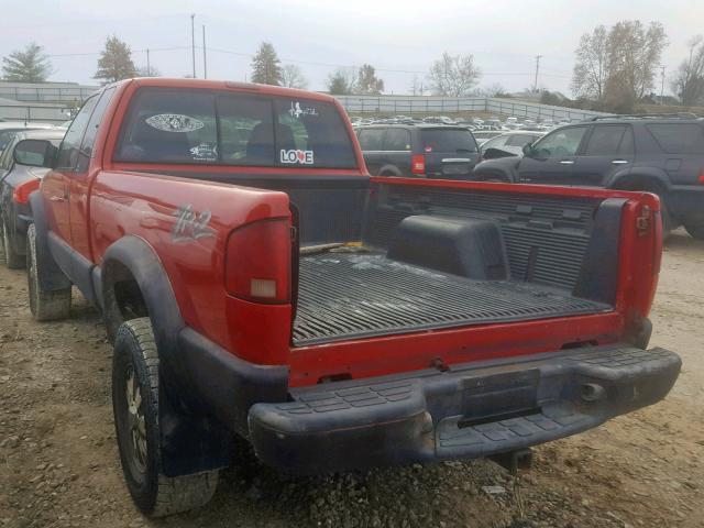 1GTCT19W728147454 - 2002 GMC SONOMA RED photo 3