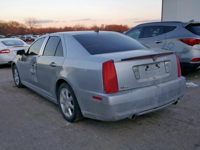 1G6DZ67A680175201 - 2008 CADILLAC STS SILVER photo 3