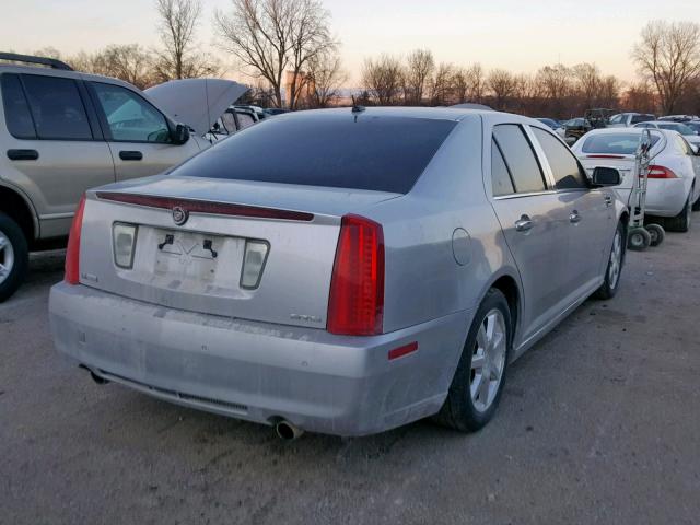 1G6DZ67A680175201 - 2008 CADILLAC STS SILVER photo 4