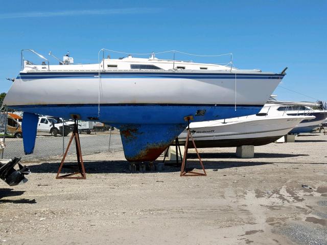 HUN31064A83L - 1983 HUNR BOAT WHITE photo 6