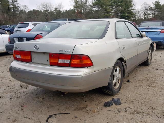 JT8BF22GXV0042730 - 1997 LEXUS ES 300 GRAY photo 4