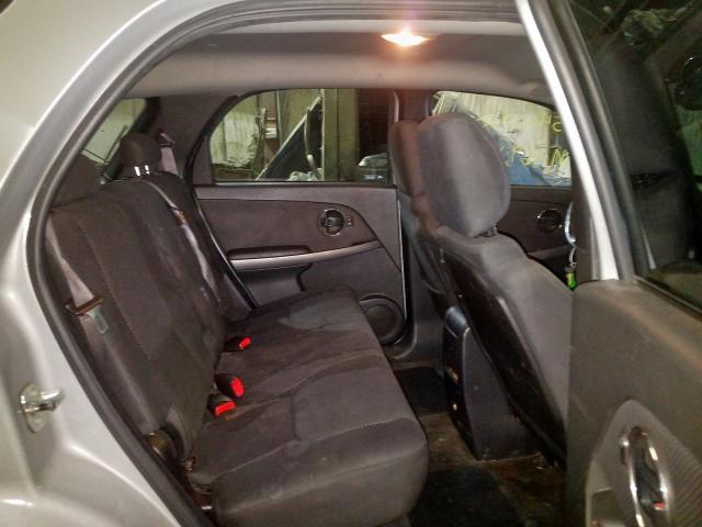 2CKDL63F166039412 - 2006 PONTIAC TORRENT SILVER photo 6