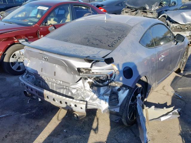 JF1ZNAE18J8700311 - 2018 TOYOTA 86 GT SILVER photo 4