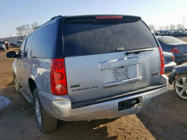 1GKUKKE39AR208129 - 2010 GMC YUKON XL K SILVER photo 3