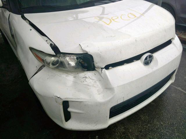 JTLZE4FE0CJ030105 - 2012 TOYOTA SCION XB Ақ фото 9